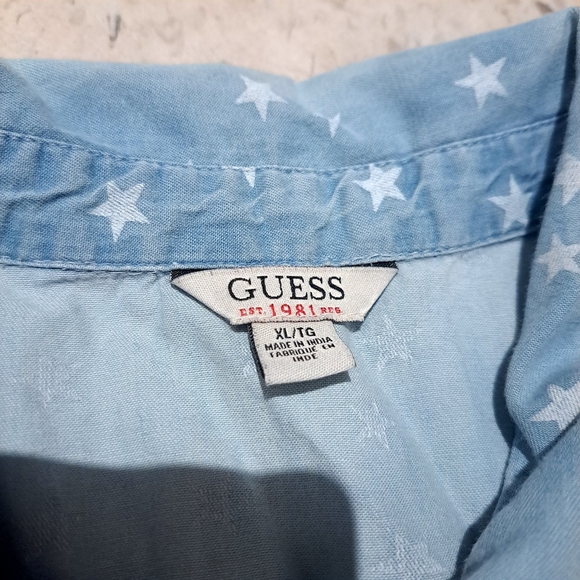 GUESS | Pastel faded blue & white stars sleevless collared button up shirt - Picture 8 of 9